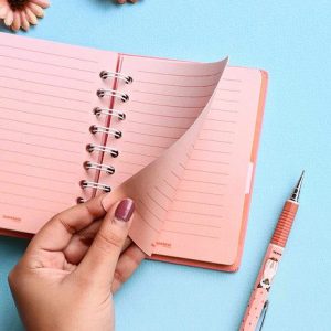 ⁦Bee yourself Pastel Notebook⁩ - الصورة ⁦2⁩