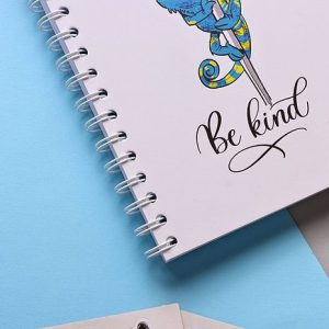 ⁦Blue Chameleon - Notebook (Wired/HardCover)⁩ - الصورة ⁦4⁩