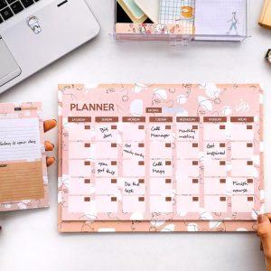 ⁦Girly Desk Calendar⁩ - الصورة ⁦1⁩