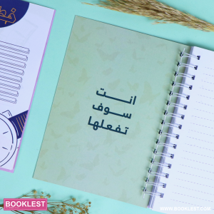 ⁦نوتبوك تحوم حولها الفراشات ظناً منها أنها زهرة⁩ - الصورة ⁦3⁩