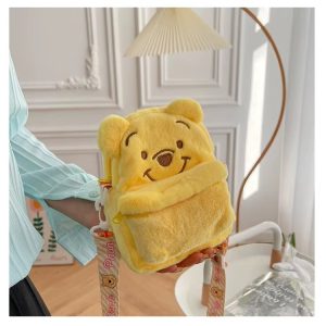 ⁦Cross Back Bag For Kids - Pooh⁩ - الصورة ⁦3⁩