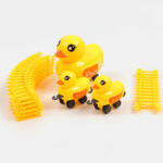⁦Ducks Train - Small⁩ - الصورة ⁦2⁩