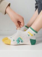 ⁦1Pairs Foot Socks Random - For Kids - Dinosaur⁩ - الصورة ⁦5⁩