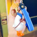⁦1Pc Random - Silicone Keychain Duck⁩ - الصورة ⁦6⁩