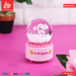 ⁦Glass Snow Ball - Music Box with Color Changing LED Lights - Lotso (13 cm)⁩ - الصورة ⁦27⁩