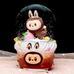 ⁦Glass Snow Ball - Music Box with Color Changing LED Lights - Lotso (13 cm)⁩ - الصورة ⁦9⁩