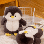 ⁦Fuzzy Plush Slipper - Penguin (Size/37-42)⁩ - الصورة ⁦6⁩