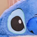 ⁦Cushion & Blanket 2-in1 - Fur Pillow Padded Fluffy Soft - Stitch⁩ - الصورة ⁦4⁩