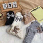 ⁦1Pairs Velvet Socks Winter Cozy Fleece - Cute Bow⁩ - الصورة ⁦4⁩