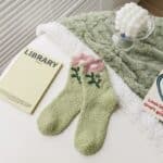⁦1Pairs Velvet Socks Winter Cozy Fleece - Flower⁩ - الصورة ⁦6⁩
