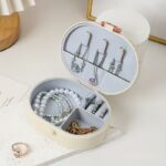⁦1Pc Random - Portable Mini Box Jewelry Storage Box - Grid Pattern⁩ - الصورة ⁦8⁩