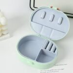 ⁦1Pc Random - Portable Mini Box Jewelry Storage Box - Grid Pattern⁩ - الصورة ⁦3⁩