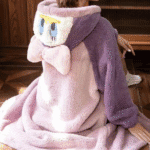 ⁦Fleece Robe Hooded Blanket Winter Pajamas - Daisy Duck (Size/55-80kg)⁩ - الصورة ⁦4⁩