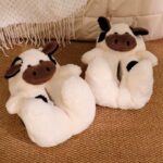 ⁦Fuzzy Plush Slipper - Cow (Size/37-42)⁩ - الصورة ⁦3⁩
