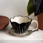⁦1Pc Random - Set Of 2pcs Ceramic Mug Tulip Flower with plate Leaf shaped - 320ml⁩ - الصورة ⁦6⁩