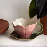⁦1Pc Random - Set Of 2pcs Ceramic Mug Tulip Flower with plate Leaf shaped - 320ml⁩ - الصورة ⁦7⁩