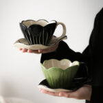 ⁦1Pc Random - Set Of 2pcs Ceramic Mug Tulip Flower with plate Leaf shaped - 320ml⁩ - الصورة ⁦4⁩