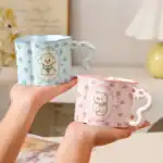 ⁦1Pc Random Ceramic Mug With Cute Animal Circle Pattern - 400ml⁩ - الصورة ⁦2⁩