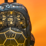 ⁦Smiggle Classic Backpack  17 Inches - Football⁩ - الصورة ⁦4⁩